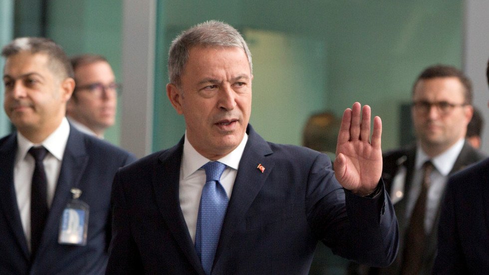 أنقرة تهدد بشن عملية في سوريا في حال عدم توصلها لاتفاق مع واشنطن حول "منطقة آمنة" شرقي الفرات