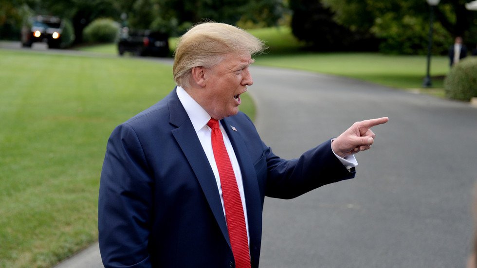 ترامب يطالب بتغيير صفة الإمارات وقطر والكويت لمنعها من حصد فوائد "غير عادلة"