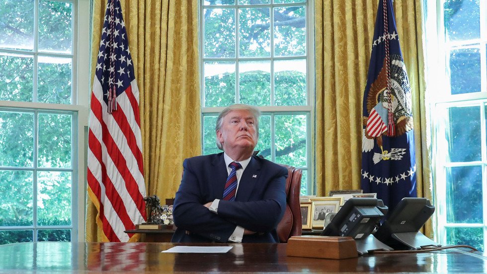 تعرف على الميزات التي يريد ترامب حرمان الإمارات وقطر والكويت منها