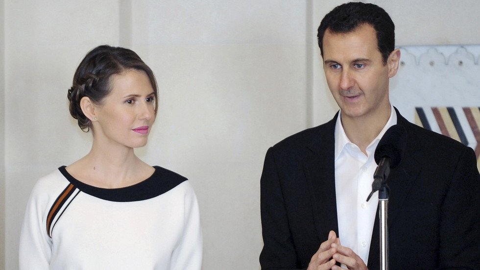 ظهور لافت وغير متوقع للأسد وعائلته في دمشق (بالصور)