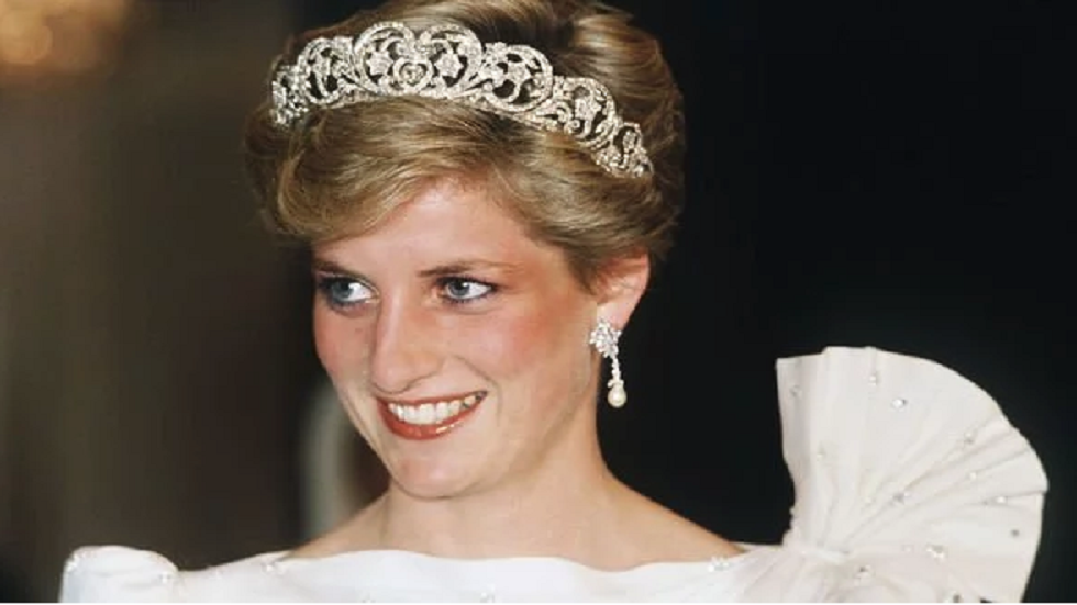 كيف غيّرت وفاة الأميرة ديانا من الخصوصية الملكية إلى الأبد؟