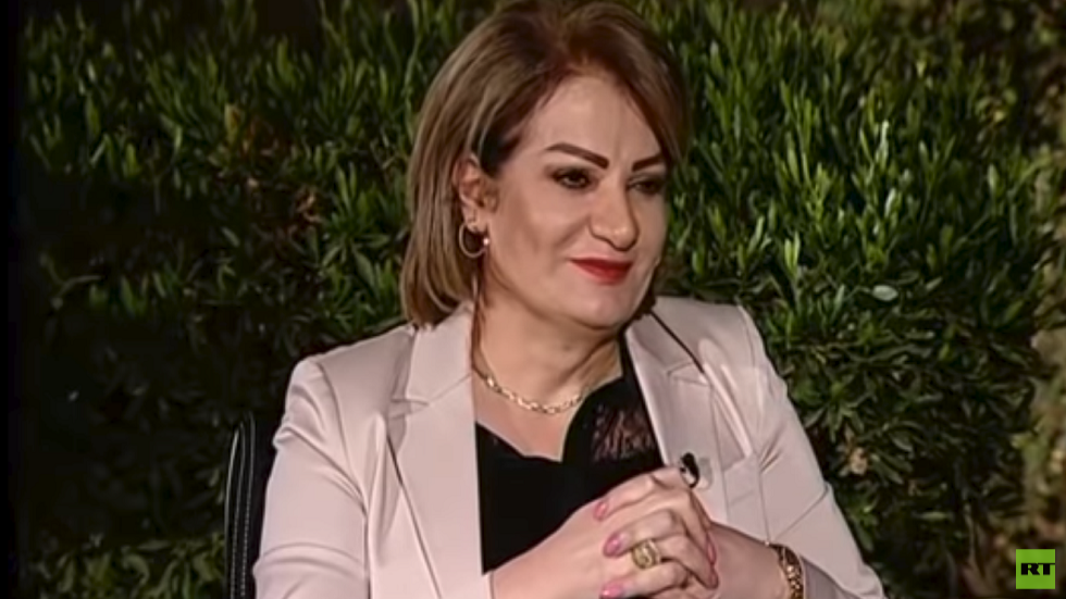 سياسية كردية تكشف لـ RT سبب إصدار أمر بالقبض على شقيقها المعارض