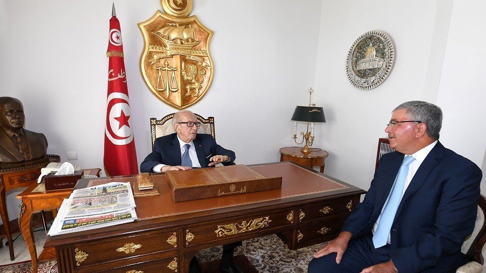 آخر كلمات السبسي لوزير الدفاع: أعرف بأن الساعة قد حلت.. جاهزون لمشيئة الله