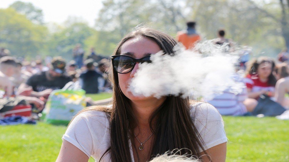 التدخين قد يصبح سببا لالتهاب البنكرياس