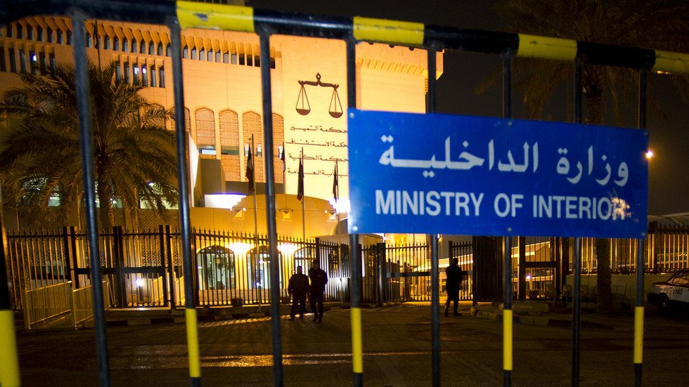الداخلية الكويتية تحدد شروط استخدام الأسلحة النارية في البلاد