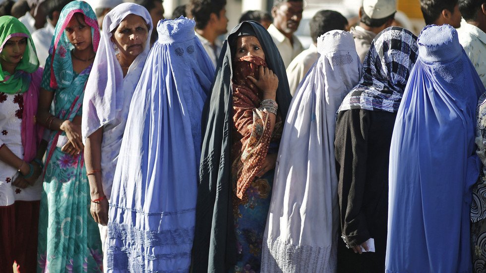 البرلمان الهندي يصنف "الطلاق الثلاثي" الإسلامي جريمة جنائية