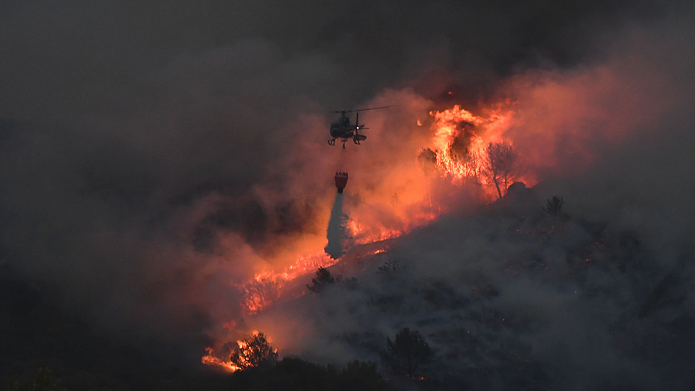 الحرائق تأتي على 480 هكتارا من الغابات الفرنسية (صور+فيديو)
