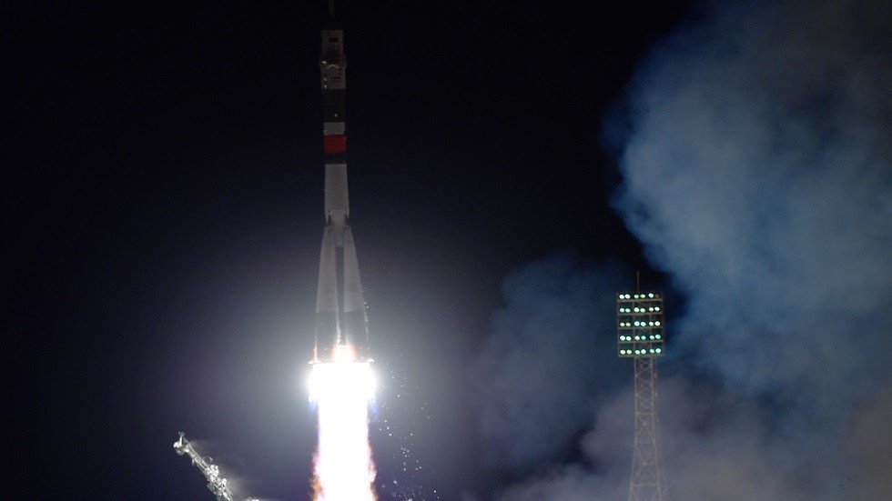 انطلاق صاروخ 