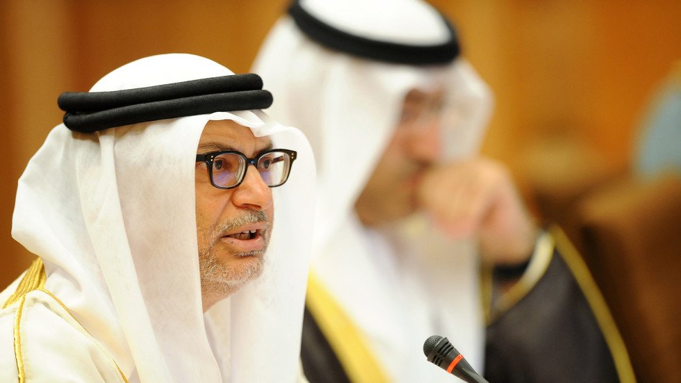 قرقاش: شق الصف السعودي الإماراتي عبر اليمن أو إيران مستحيل