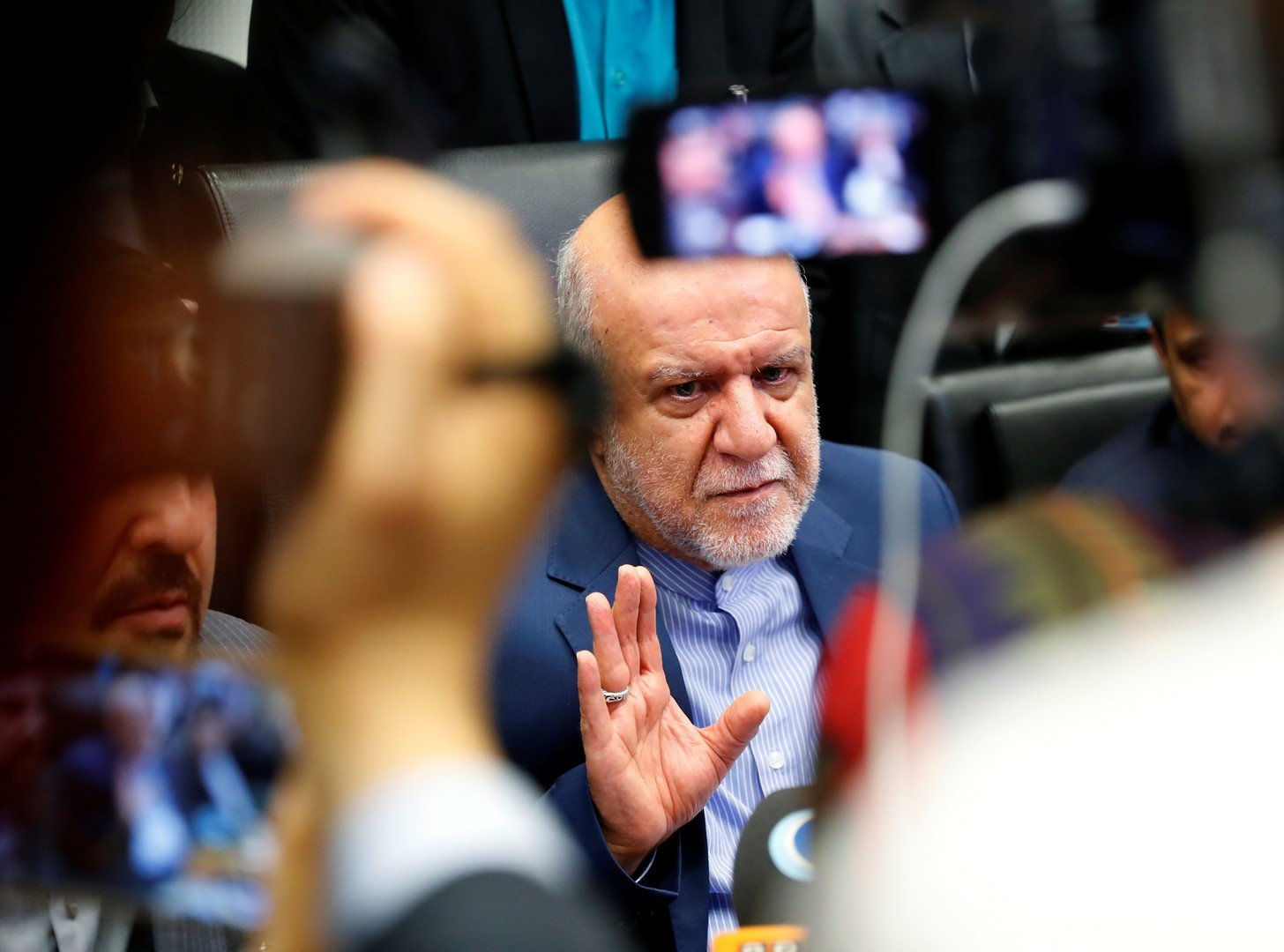 وزير النفط الإيراني: إيران مستثناة من تخفيضات اتفاق 