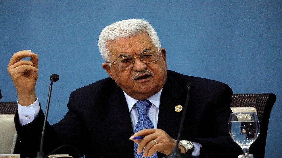 هيئة فلسطينية تدعو عباس لزيارة غزة وإنهاء الانقسام 