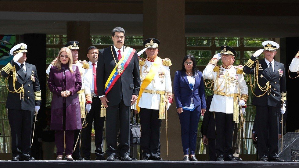 مادورو يعلن عن مناورات عسكرية في فنزويلا
