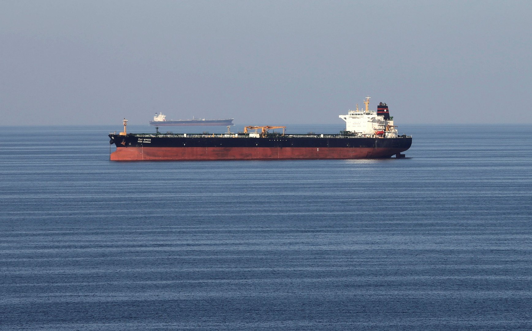 الحرس الثوري الإيراني ينفي أنباء اعتراض قواربه لناقلة نفط بريطانية في مياه الخليج