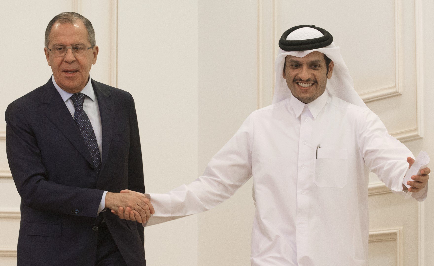 وزير خارجية قطر يتلقى رسالة من لافروف