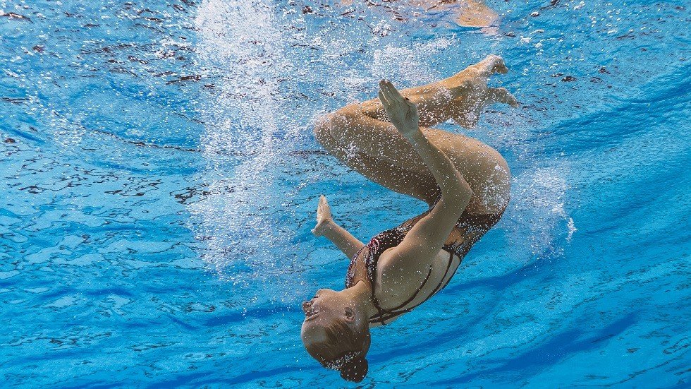 الروسية روماشينا تدخل التاريخ بإحرازها ميداليتها الذهبية الـ 20 في بطولة العالم للسباحة