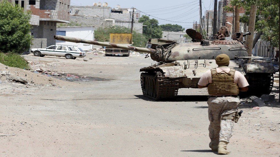مسؤولون يمنيون: مقتل 5 من عناصر 