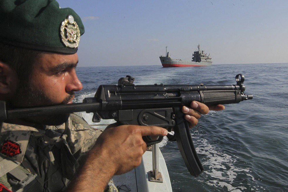 البحرية الإيرانية: قواتنا أبلت بلاء حسنا باحتجاز ناقلة النفط البريطانية