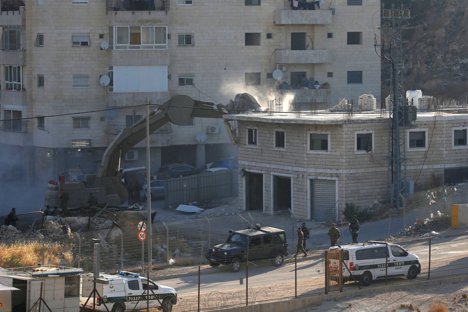 إسرائيل تهدم منازل فلسطينية في صور باهر جنوبي القدس