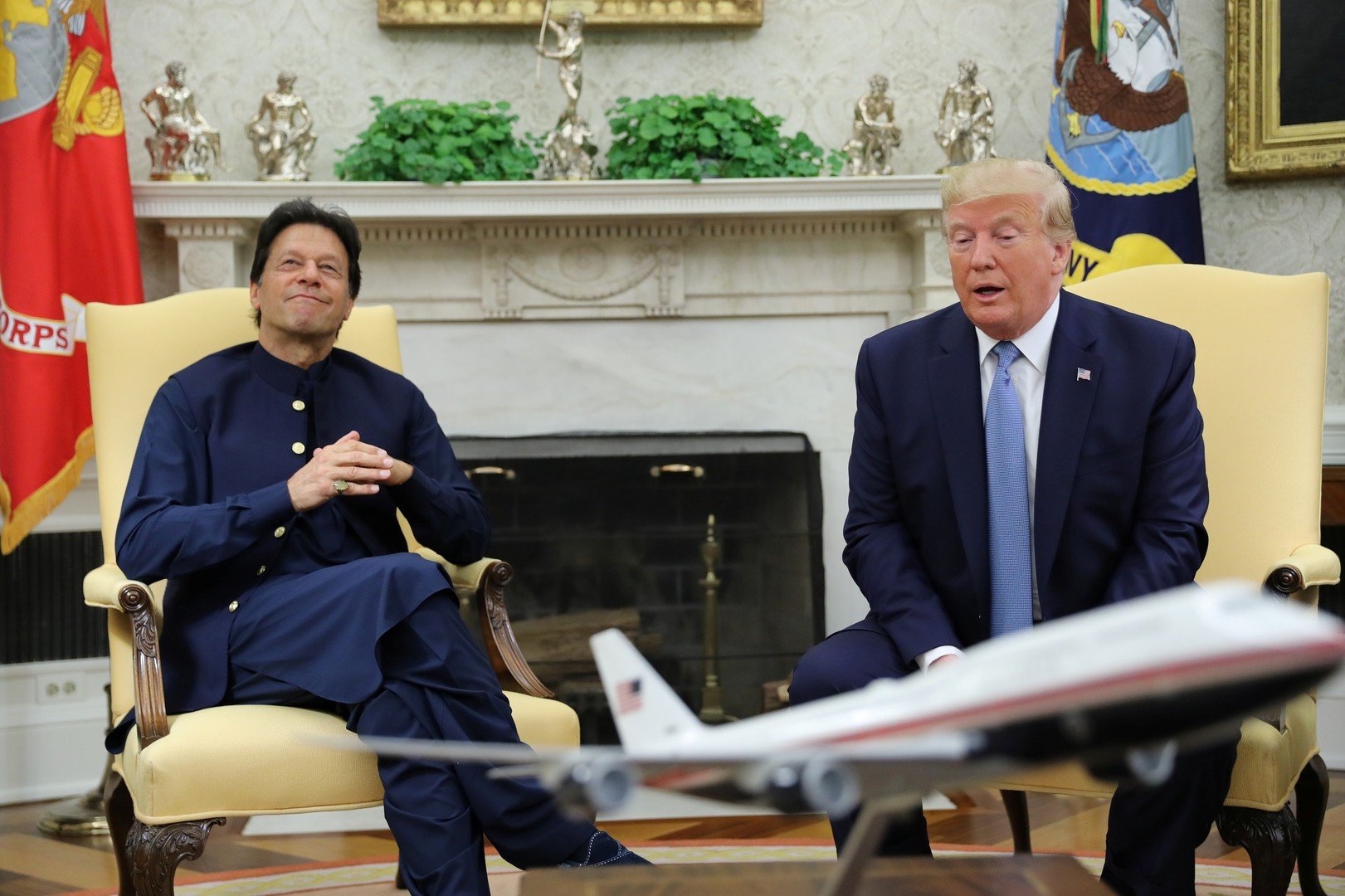 ترامب يقدم نفسه وسيطا بين باكستان والهند في أزمة كشمير