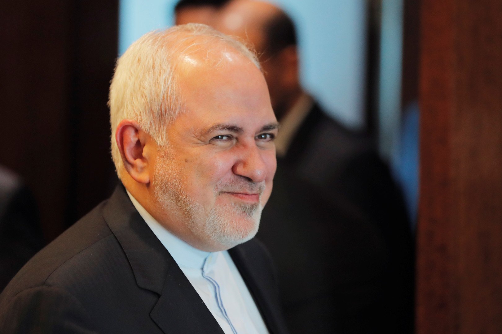 ظريف لجونسون: إيران لا تسعى إلى المواجهة مع بريطانيا
