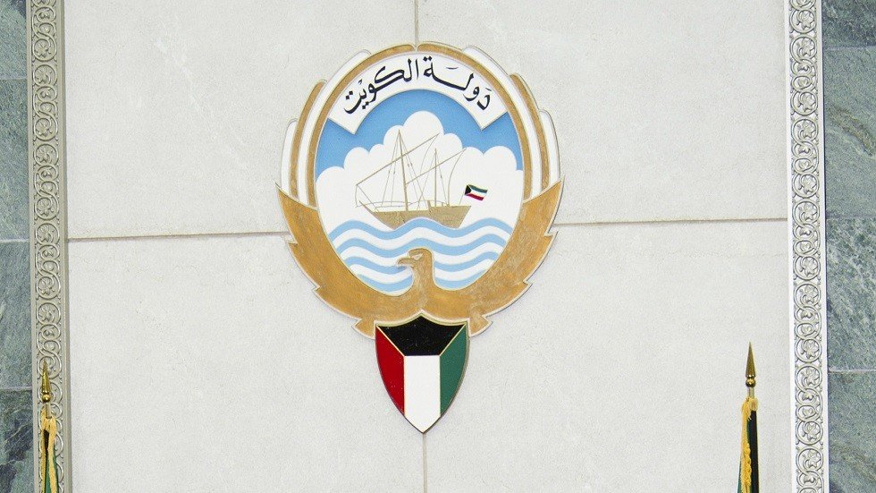الكويت والسعودية تبحثان التنسيق لإعادة إنتاج النفط في 