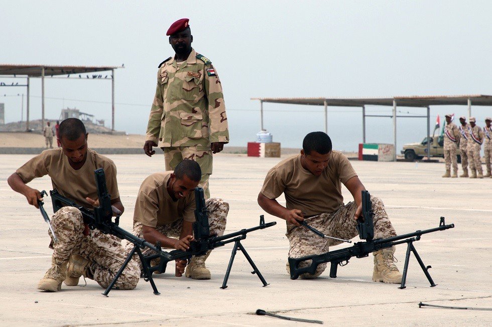 البرهان يحسم أمر وجود القوات السودانية في اليمن