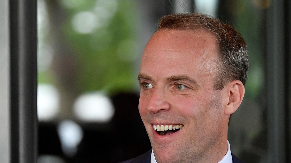 بريطانيا: لا نقايض ناقلة موقوفة بصورة شرعية بأخرى محتجزة قسرا