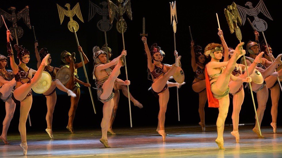 إقبال غير مسبوق على عروض 