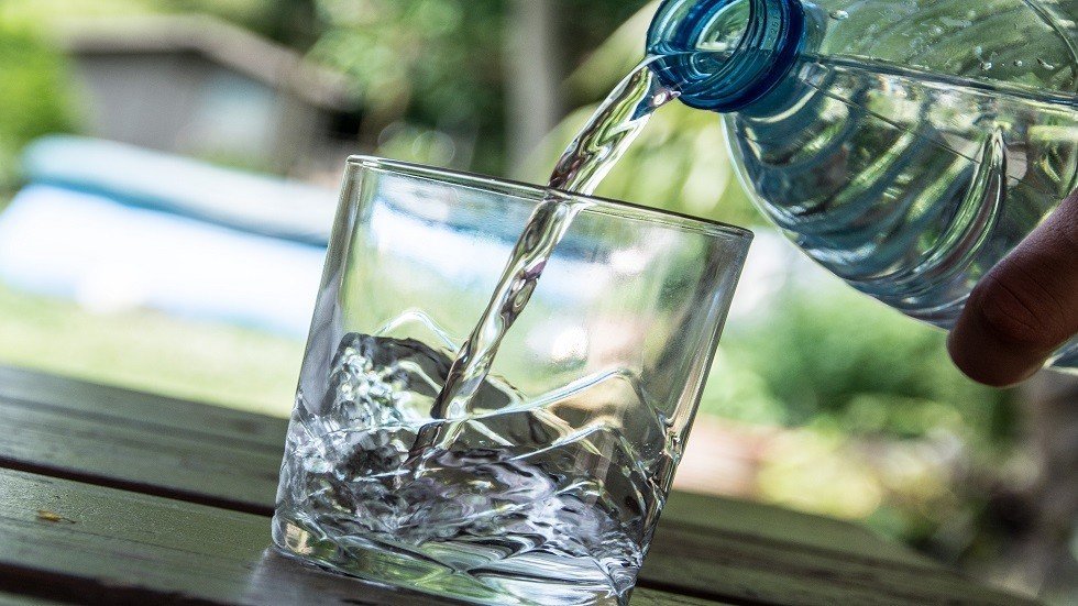 فوائد كثيرة غير معروفة لتناول الماء الدافئ