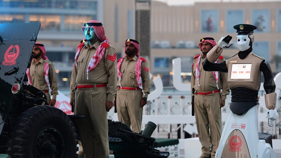 إمارة الشارقة تعفو عن 400 محكوما من مختلف الجنسيات بمناسبة عيد الأضحى