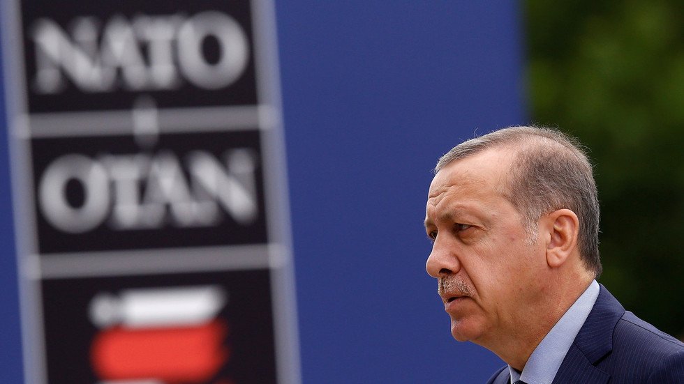 هل تخرج تركيا من الناتو؟