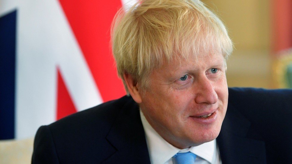 جونسون يدعو لعدم عرقلة خروج بريطانيا من الاتحاد الأوروبي