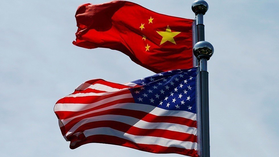 الصين تلوح بسلاح