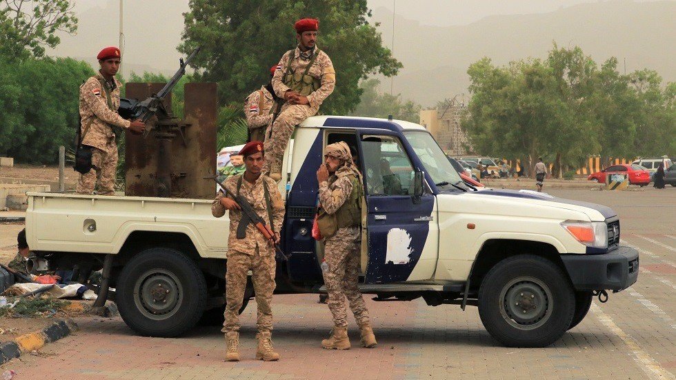 الحكومة اليمنية توجه طلبا عاجلا للسعودية والإمارات