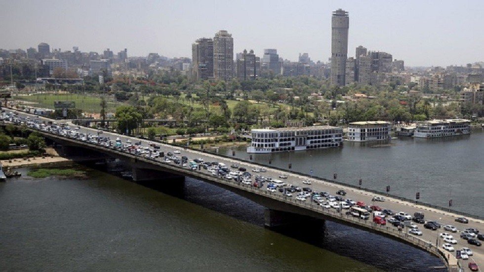 الحكومة المصرية تصدر توضيحا بشأن معلومات عن بيع "وسط البلد" في القاهرة