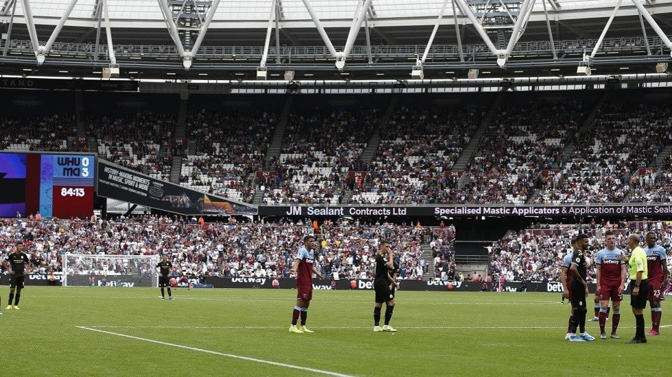 مانشستر سيتي يبدأ حملة الدفاع عن لقب