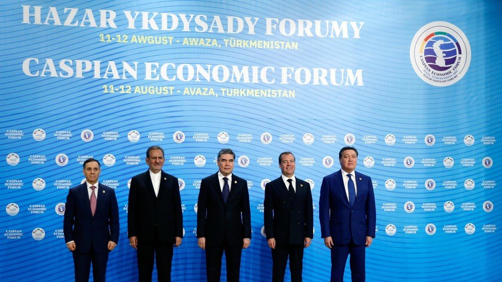 موسكو تدعو دول بحر قزوين لتحرير التجارة