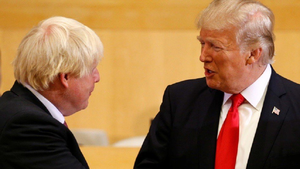 ترامب وجونسون يبحثان ملف 