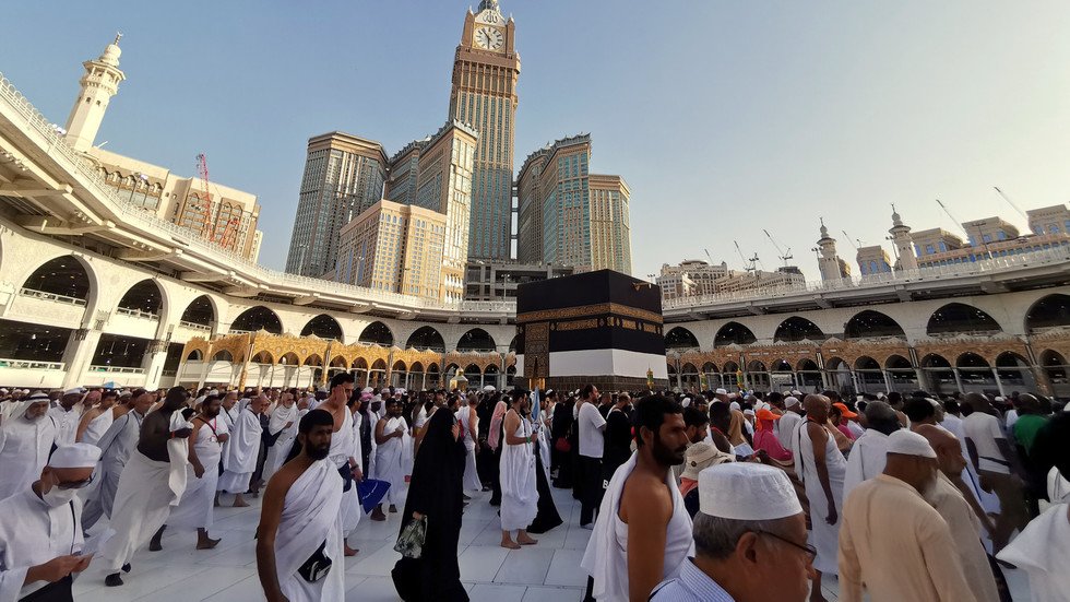 صور لمشعر منى والمسجد الحرام أثناء الحج من الفضاء