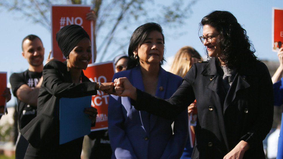 إلهان عمر ورشيدة طليب تريدان الصلاة في الأقصى ومكتب نتنياهو يستنفر