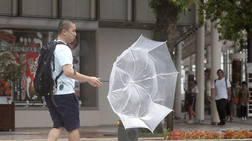 اليابان.. إجلاء نصف مليون شخص تحسبا لإعصار "كروسا"