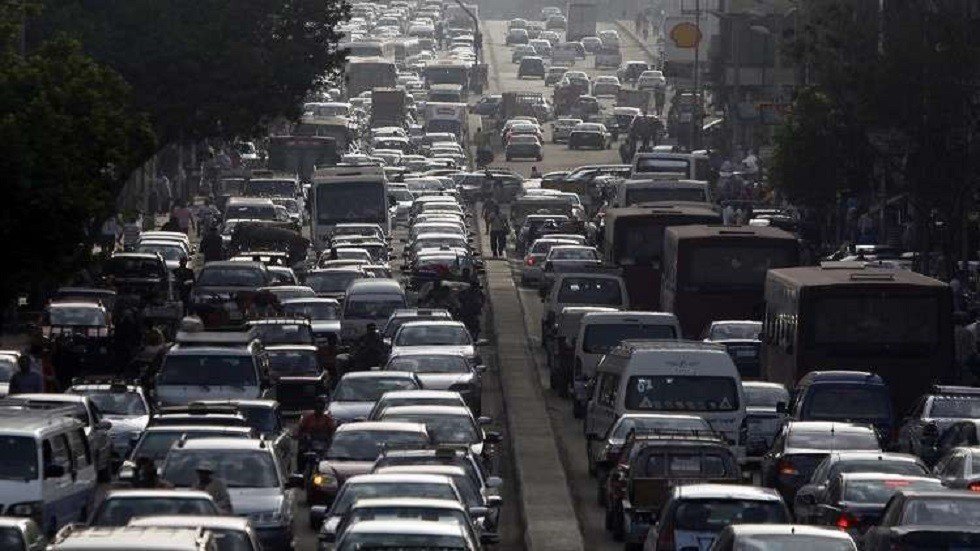 مصر.. مقتل 11 شخصا في حادث سير مروع