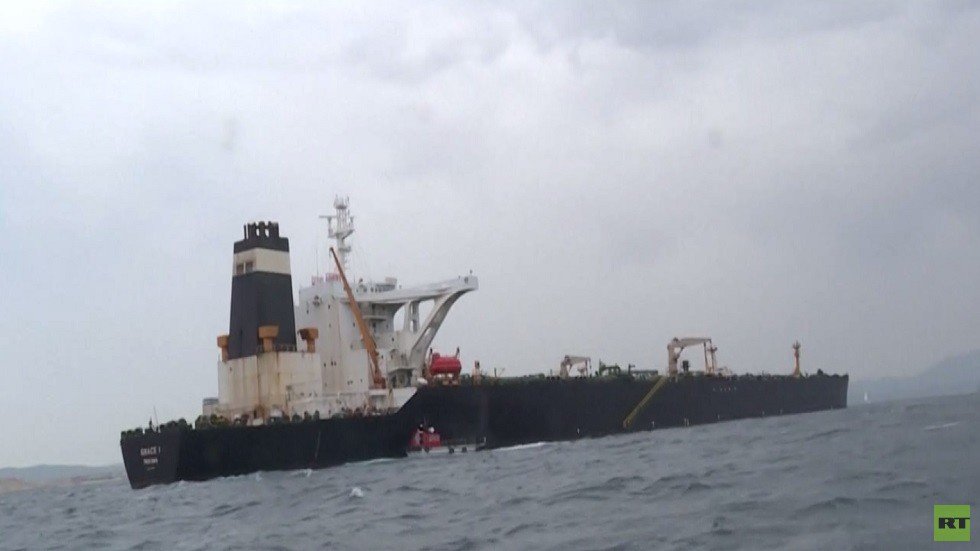 سلطات جبل طارق تفرج عن الناقلة الإيرانية