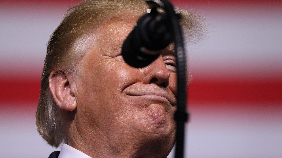 ترامب: بلادنا بحاجة للمزيد من مستشفيات المجانين والمصحات العقلية