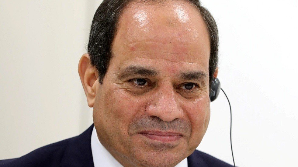 السيسي يتعهد بإنهاء التعدي على البحيرات المصرية