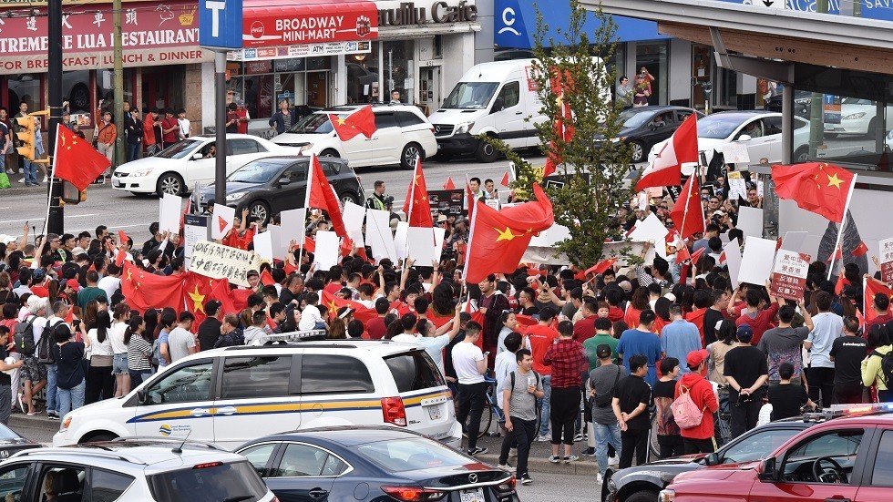 كندا.. تظاهرات داعمة لهونغ كونغ وأخرى مؤيدة للصين