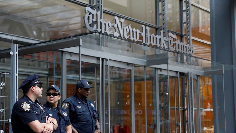 تسريبات: "نيويورك تايمز" تحول اهتمامها من "صلات ترامب بروسيا" إلى عنصريته