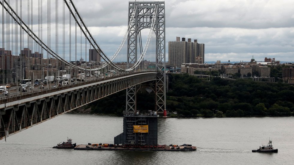 إغلاق جسر جورج واشنطن في نيويورك بسبب تهديد بوجود قنبلة