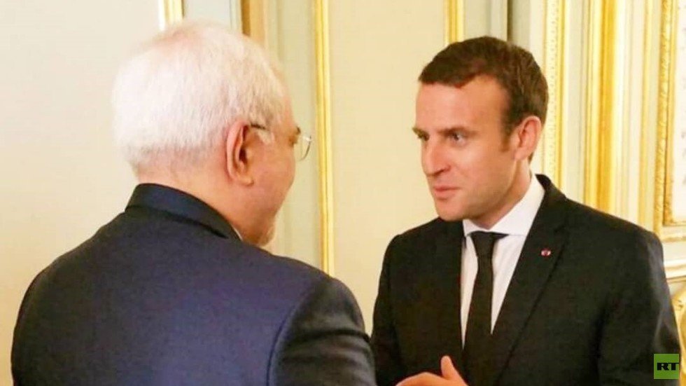 ماكرون يبحث مع ظريف تطورات الملف النووي الإيراني