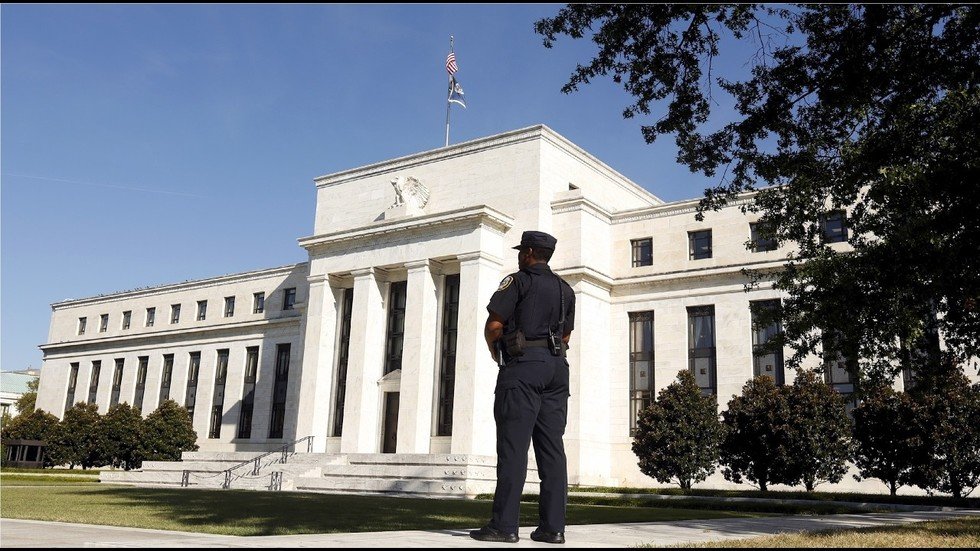 الاحتياطي الفدرالي: سنتخذ الخطوات الملائمة لاستمرار التوسع الاقتصادي الأمريكي